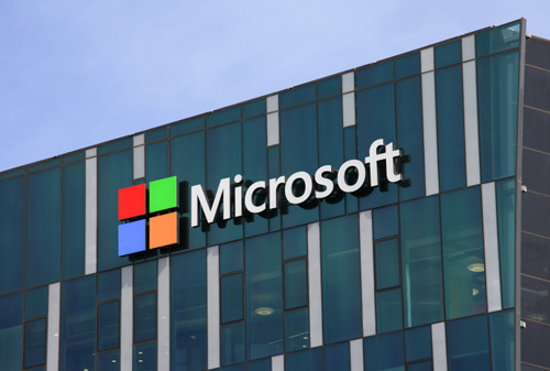 Microsoft будет платить пользователям за отказ от Google